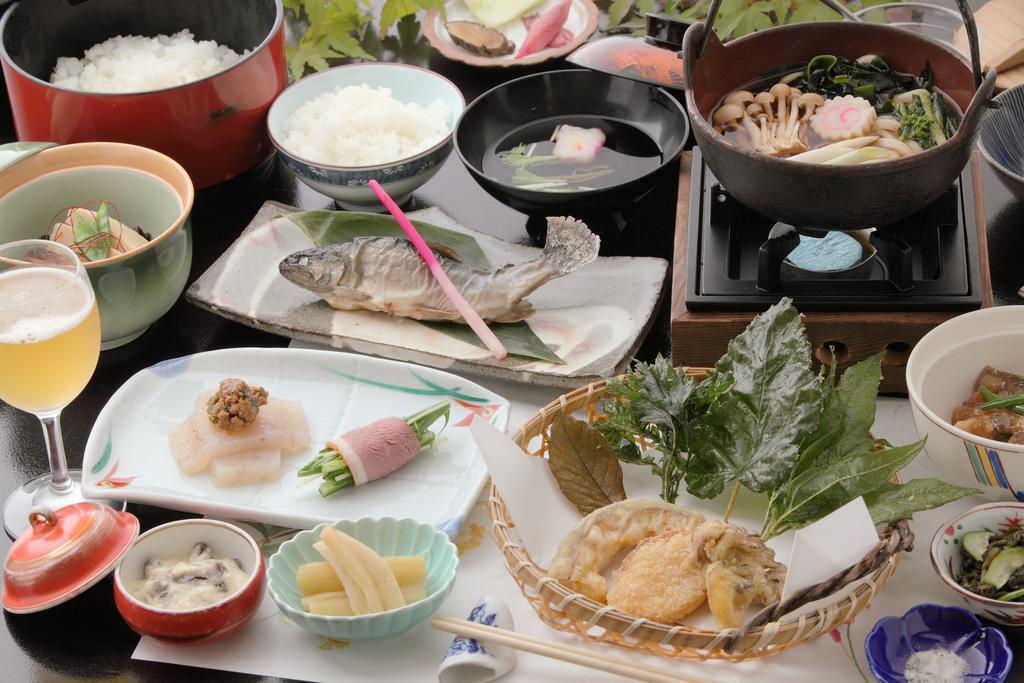 Sanazawa-No-Mori Hotel Numata  Værelse billede